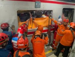 Korban Meninggal Akibat Insiden Kecelakaan Kereta Api Jarak Jauh dengan KRL di stasiun Bekasi Timur Bertambah